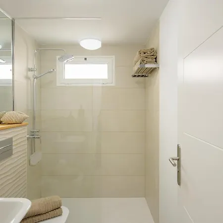 Orange Volcano - Pool And Gym In Sport Center Fariones Included By Lanzarote Tatil Evi