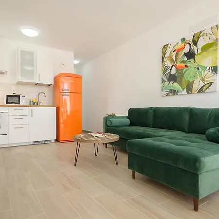 Orange Volcano - Pool And Gym In Sport Center Fariones Included By Lanzarote Nyaraló Puerto del Carmen